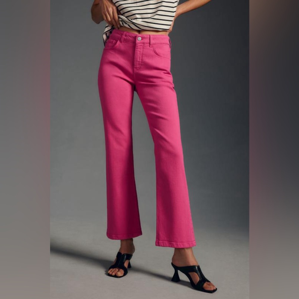 ANTHROPOLOGIE Pilcro The Yaya Mid-Rise Crop Flare Jeans Barbiecore Size 33 NWT